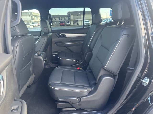 Used 2025 Buick Enclave Preferred image 22