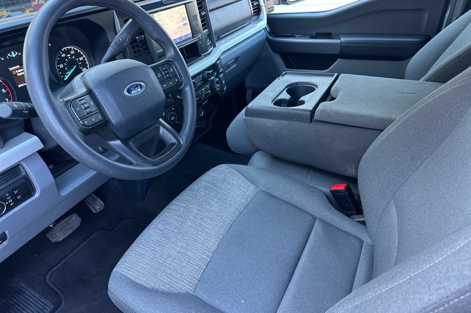 Used 2025 Ford F250 XLT AWD/4WD image 9