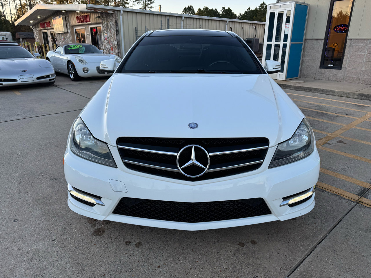 Used 2015 Mercedes-Benz C 250 Coupe image 5