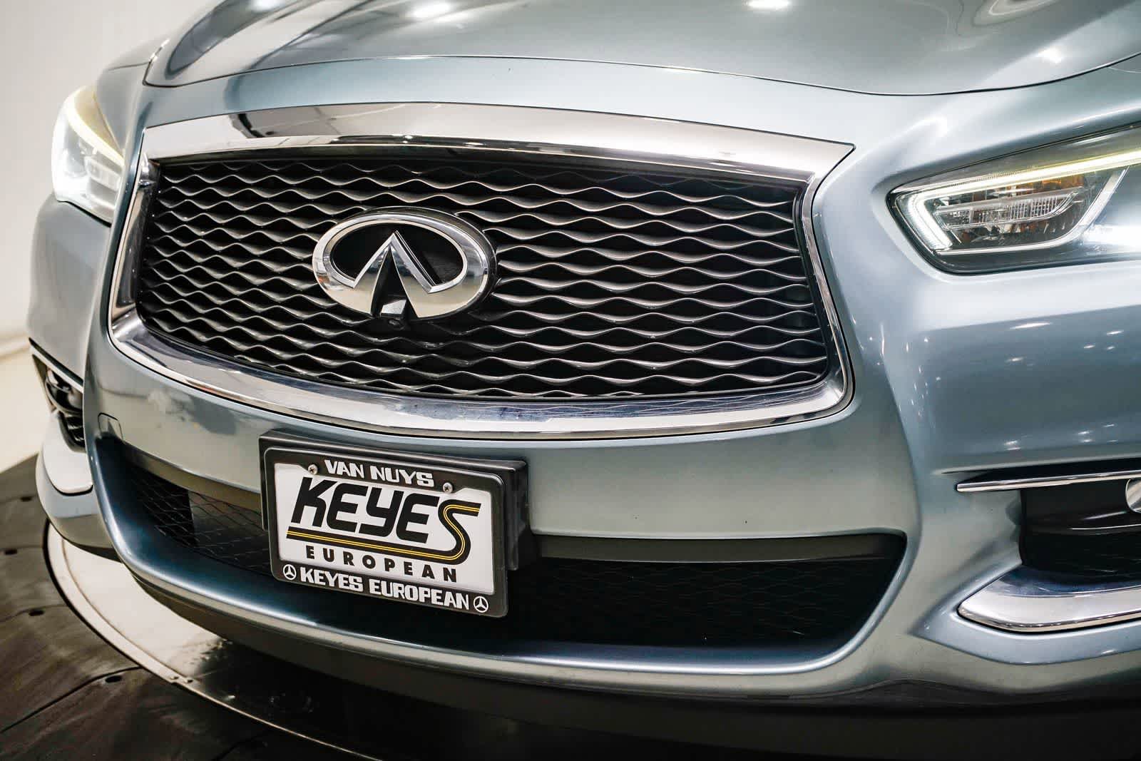 Used 2017 INFINITI QX60 FWD w/ Premium Plus Package image 8