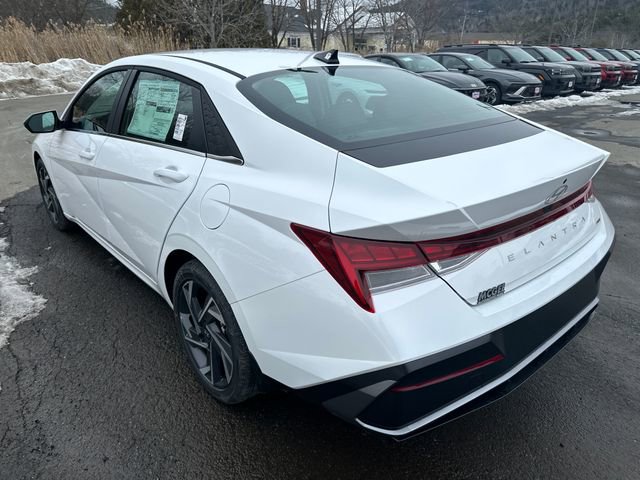 New 2026 Hyundai Elantra Limited image 3