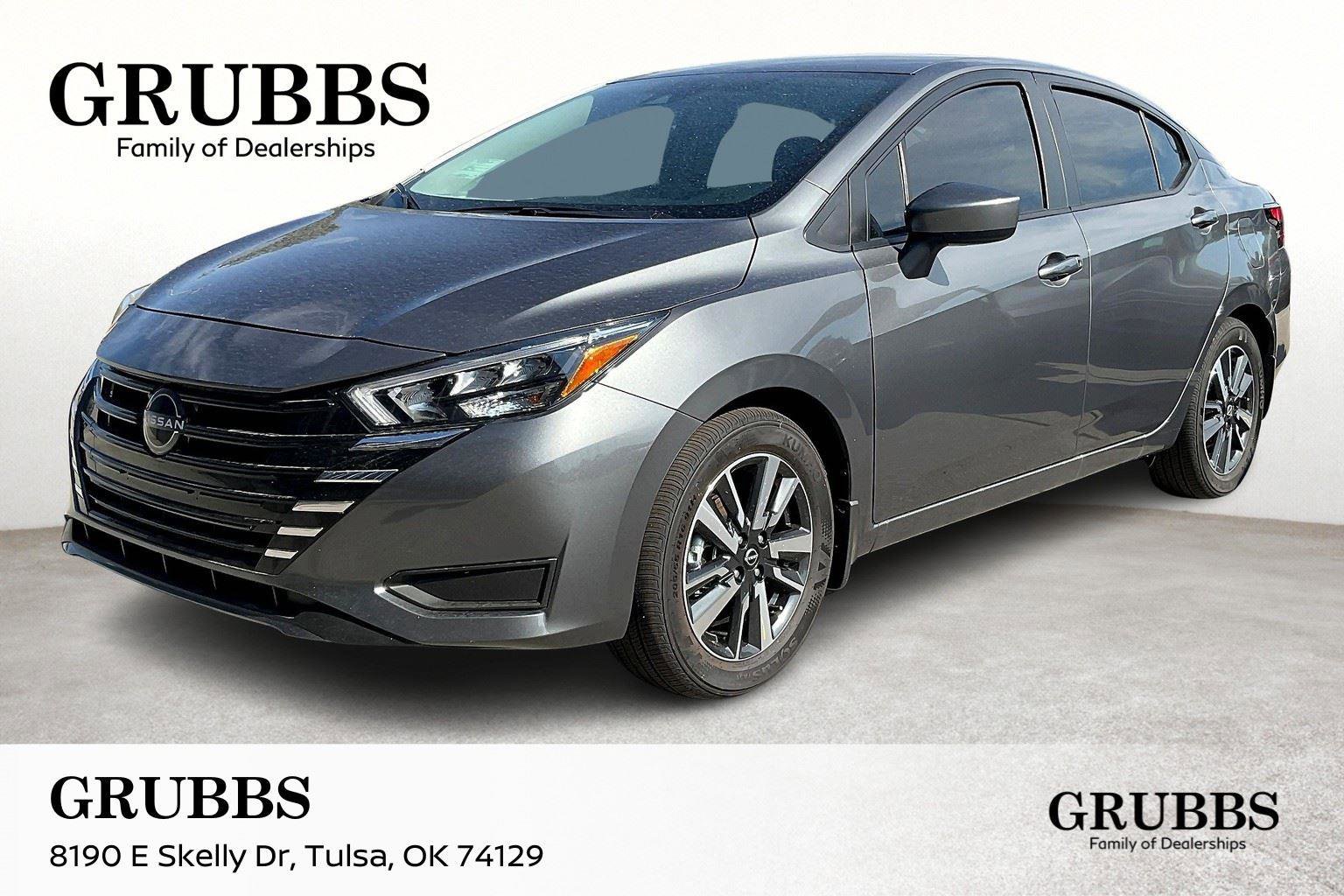 New 2025 Nissan Versa SV w/ Trunk Package