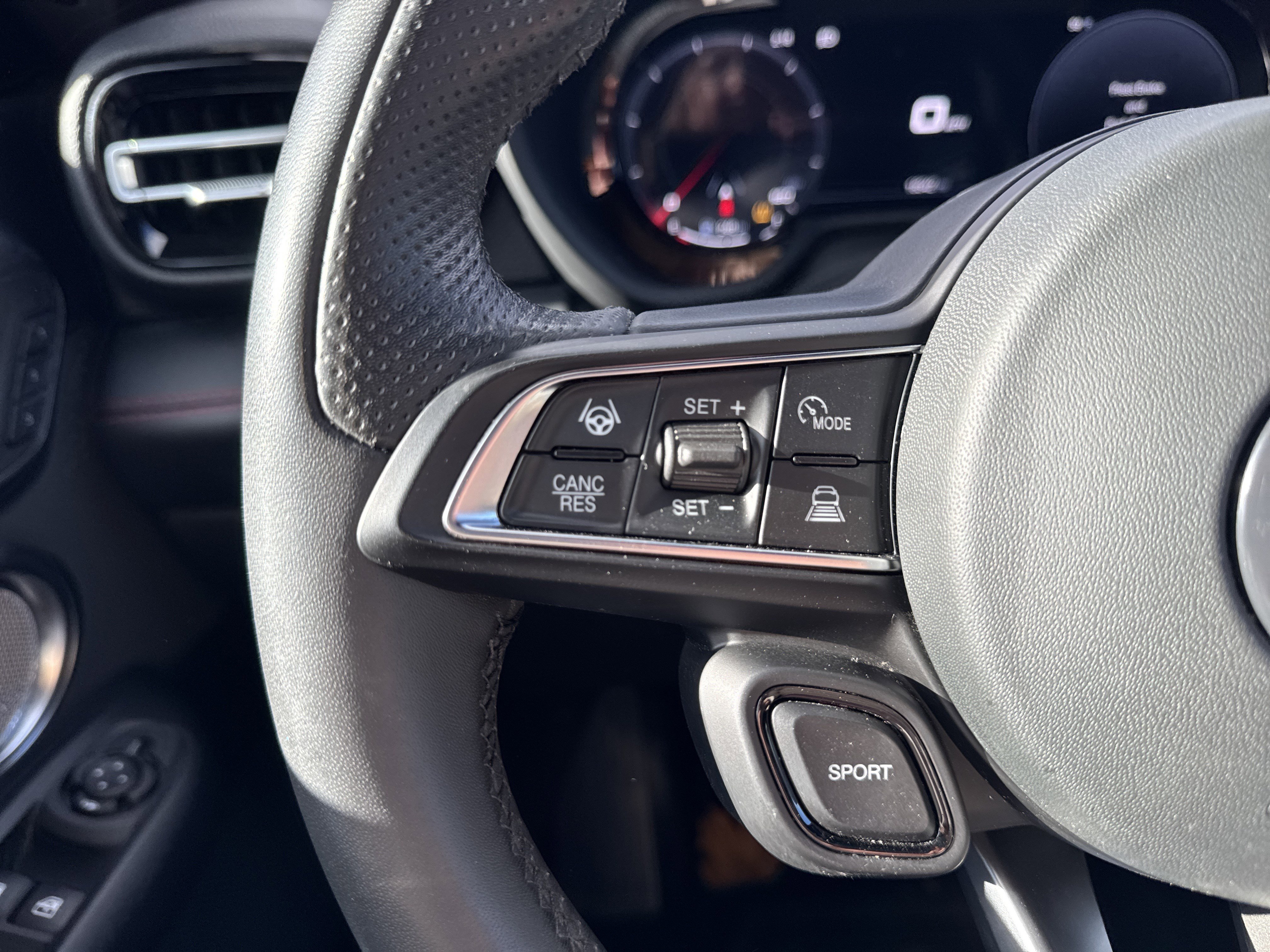 Certified 2024 Dodge Hornet GT image 26