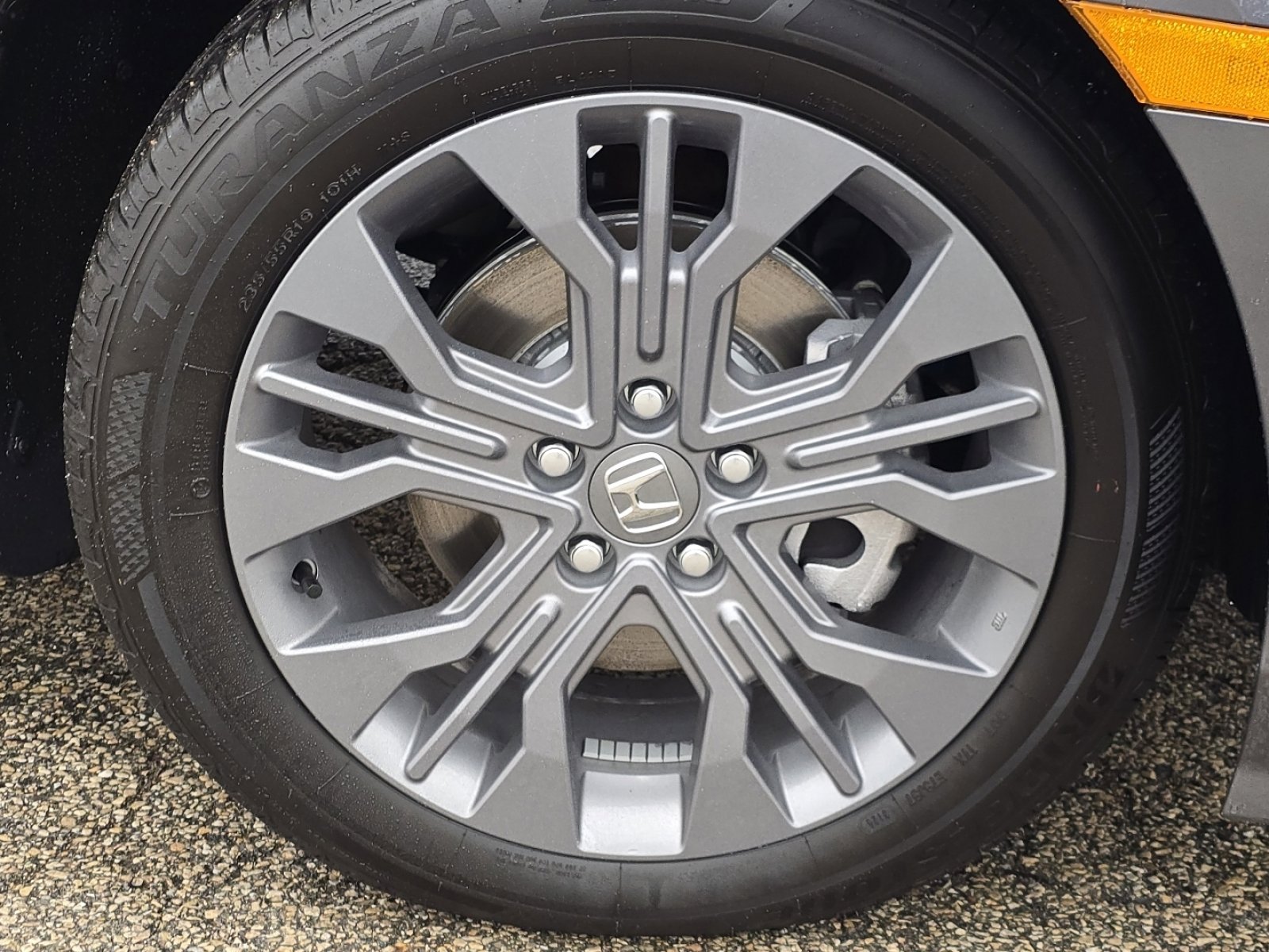 New 2026 Honda Odyssey Touring image 11