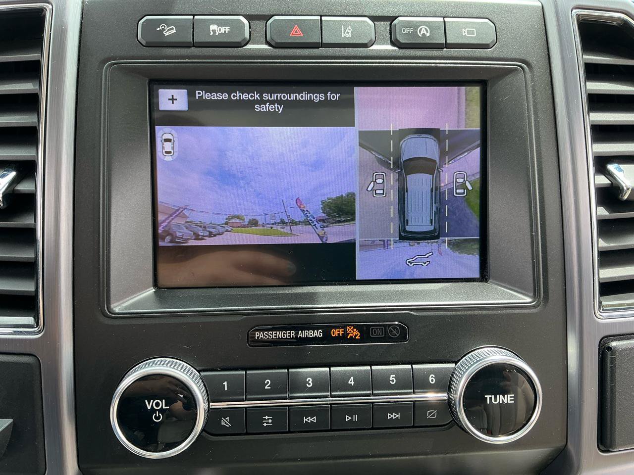Used 2019 Ford Expedition Platinum AWD/4WD image 20