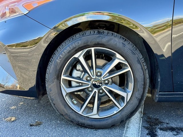 Used 2024 Kia Forte LXS w/ LXS Technology Package image 30