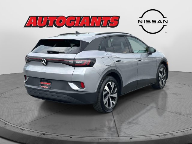 Used 2023 Volkswagen ID.4 2WD image 4
