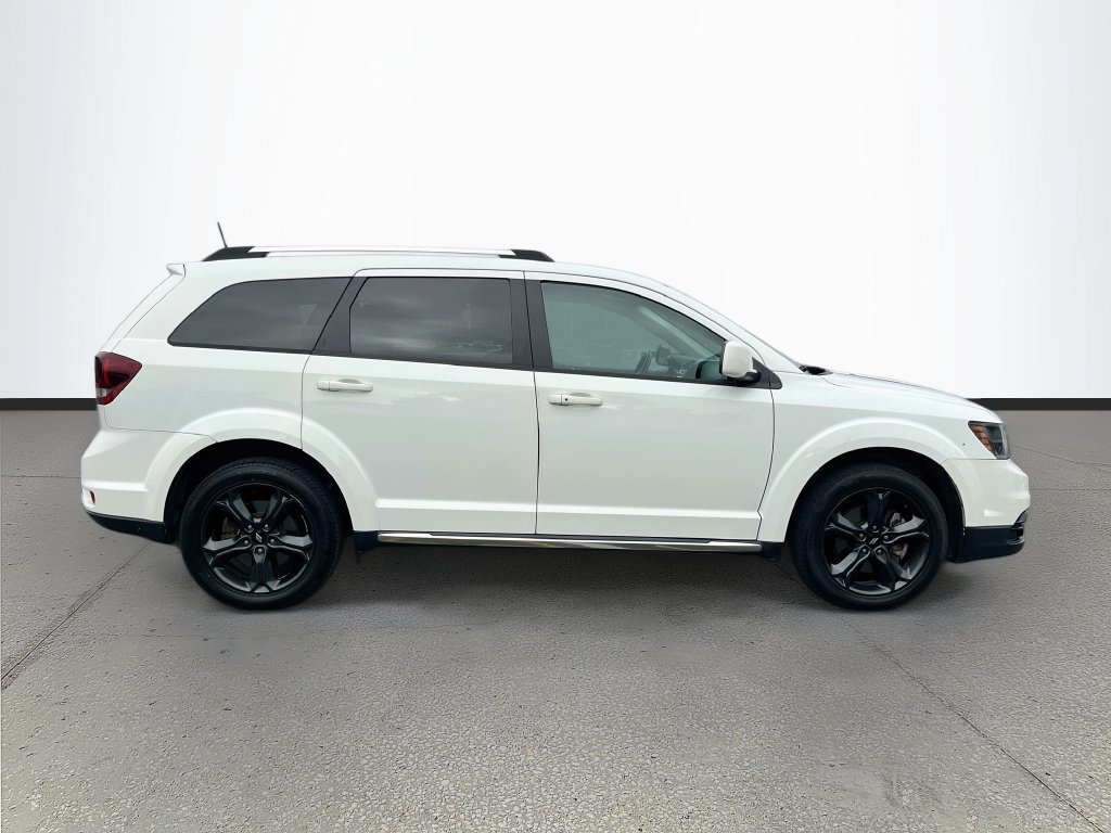 Used 2020 Dodge Journey Crossroad FWD image 8