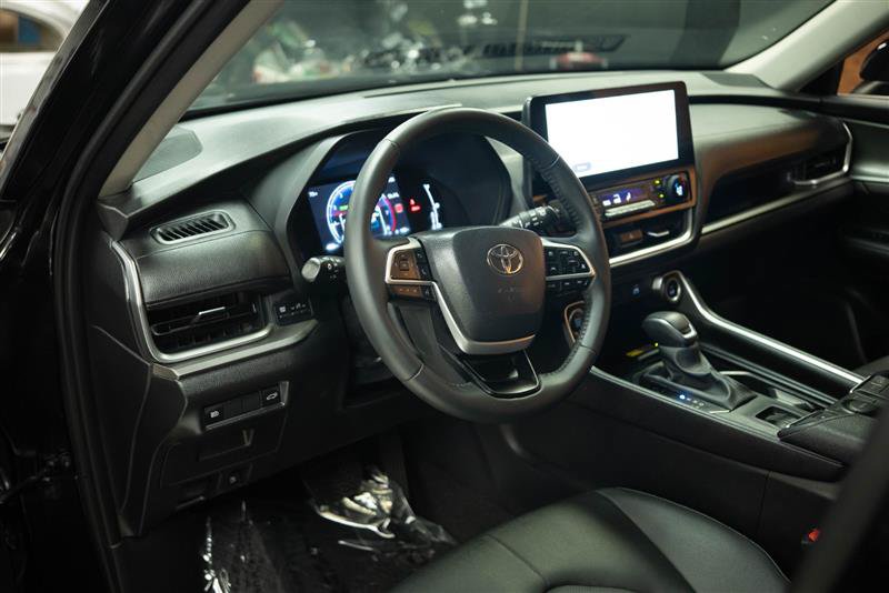 Used 2026 Toyota Grand Highlander AWD image 10