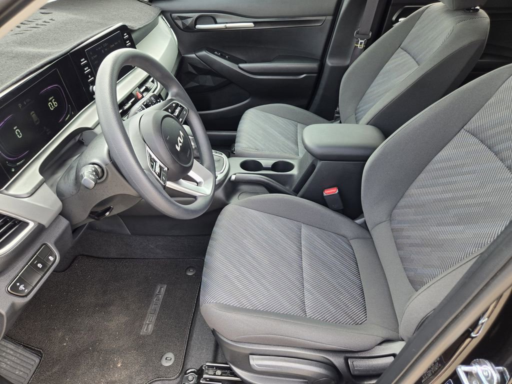Certified 2026 Kia Seltos LX image 11