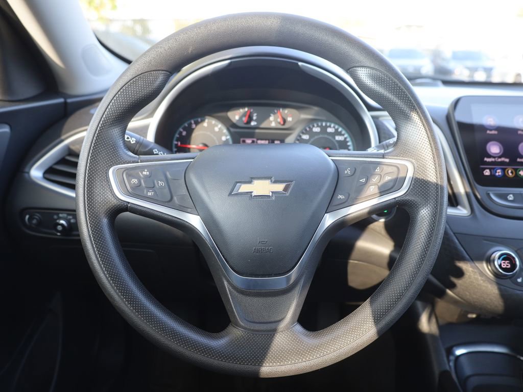 Used 2022 Chevrolet Malibu LT image 41