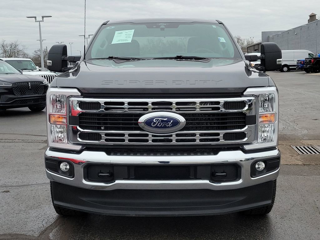 Certified 2025 Ford F250 XLT AWD/4WD image 2