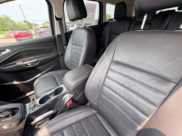 Used 2016 Ford Escape Titanium w/ Equipment Group 301A FWD image 25