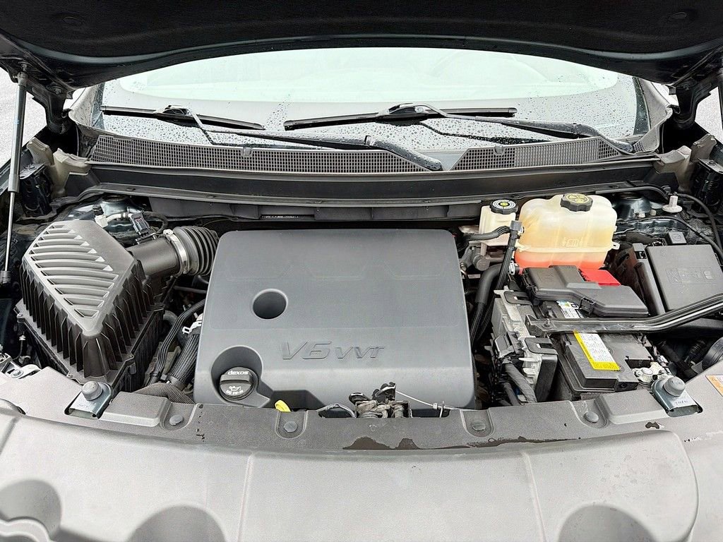 Used 2021 Chevrolet Traverse RS image 17