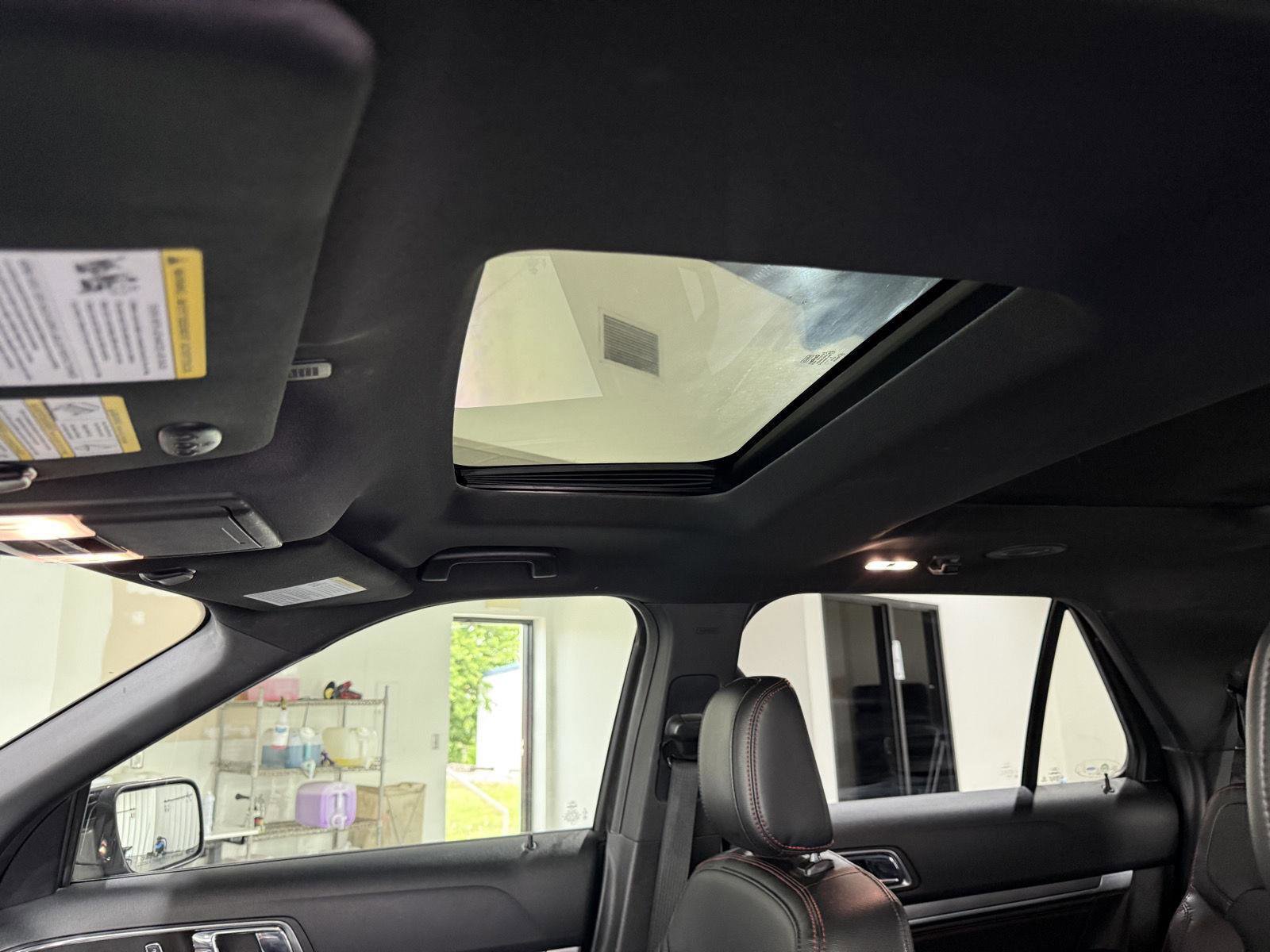 Used 2019 Ford Explorer Sport w/ Equipment Group 401A AWD/4WD image 28