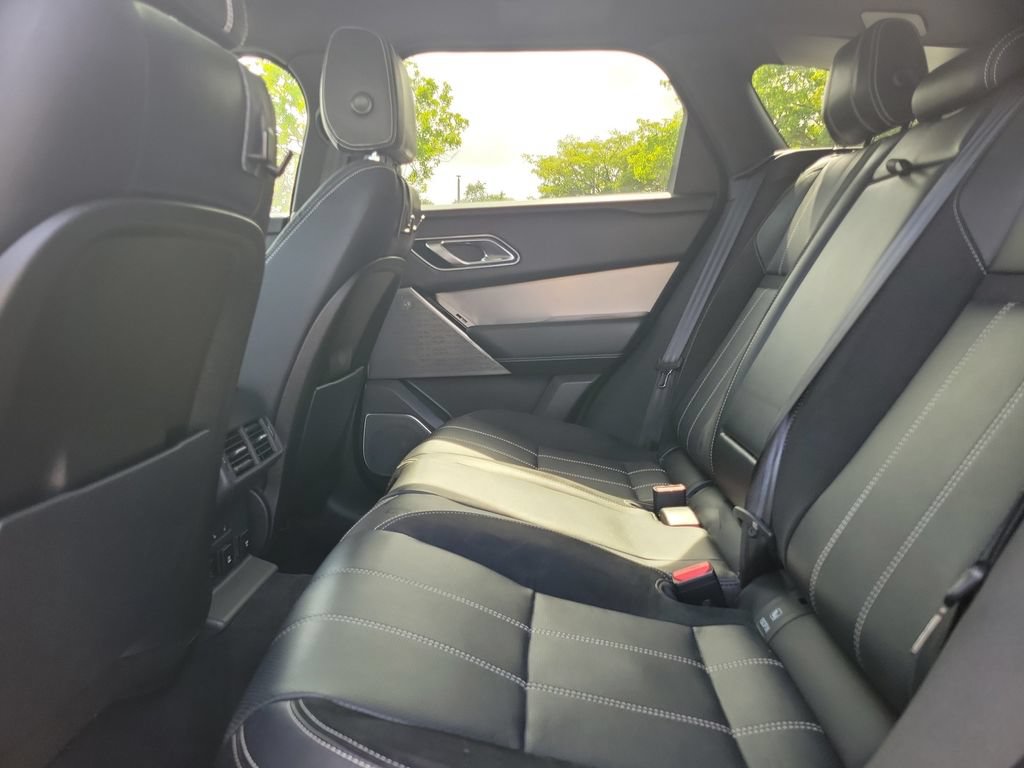 Used 2018 Land Rover Range Rover Velar R-Dynamic SE AWD/4WD image 17