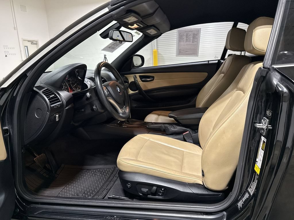 Used 2013 BMW 128i Convertible RWD image 18