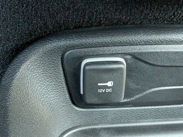 New 2026 Chrysler Voyager LX FWD image 21