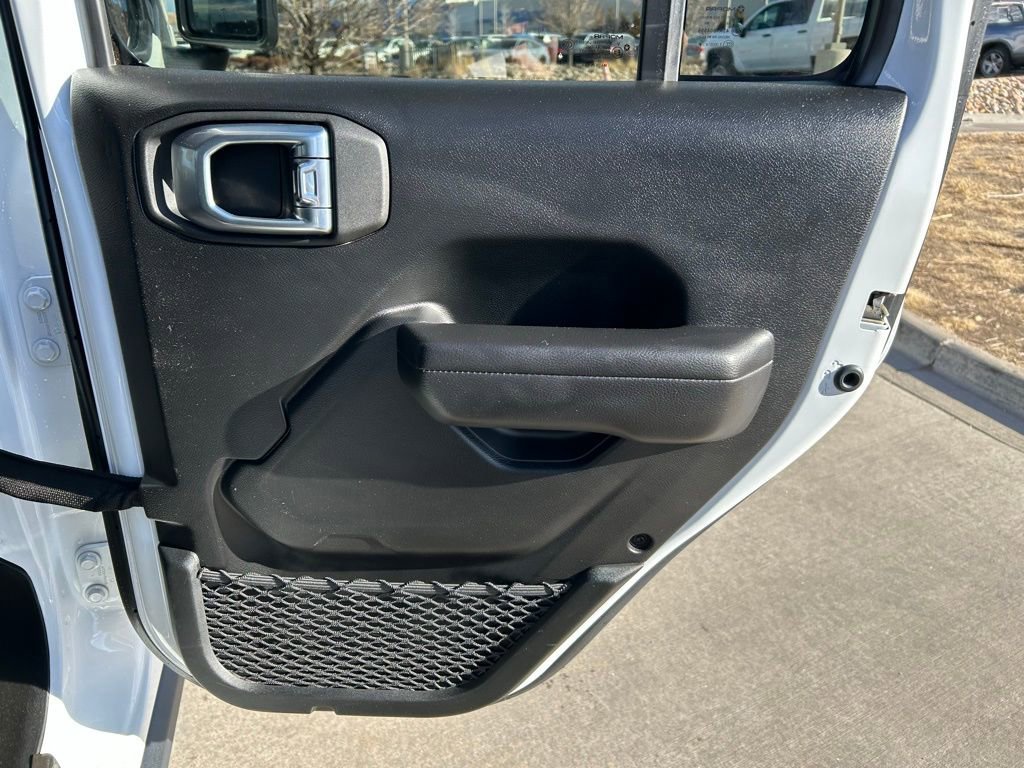 Used 2021 Jeep Wrangler Unlimited Rubicon image 29