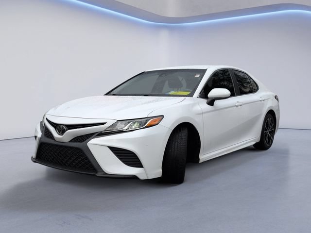 Used 2018 Toyota Camry SE FWD image 11