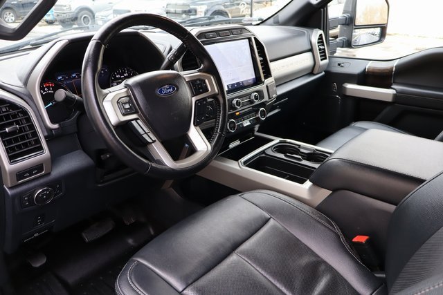 Used 2022 Ford F250 Lariat w/ Lariat Value Package image 4
