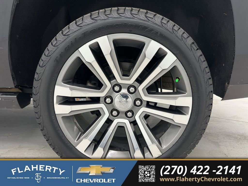 Used 2017 GMC Yukon Denali w/ Open Road Package image 18