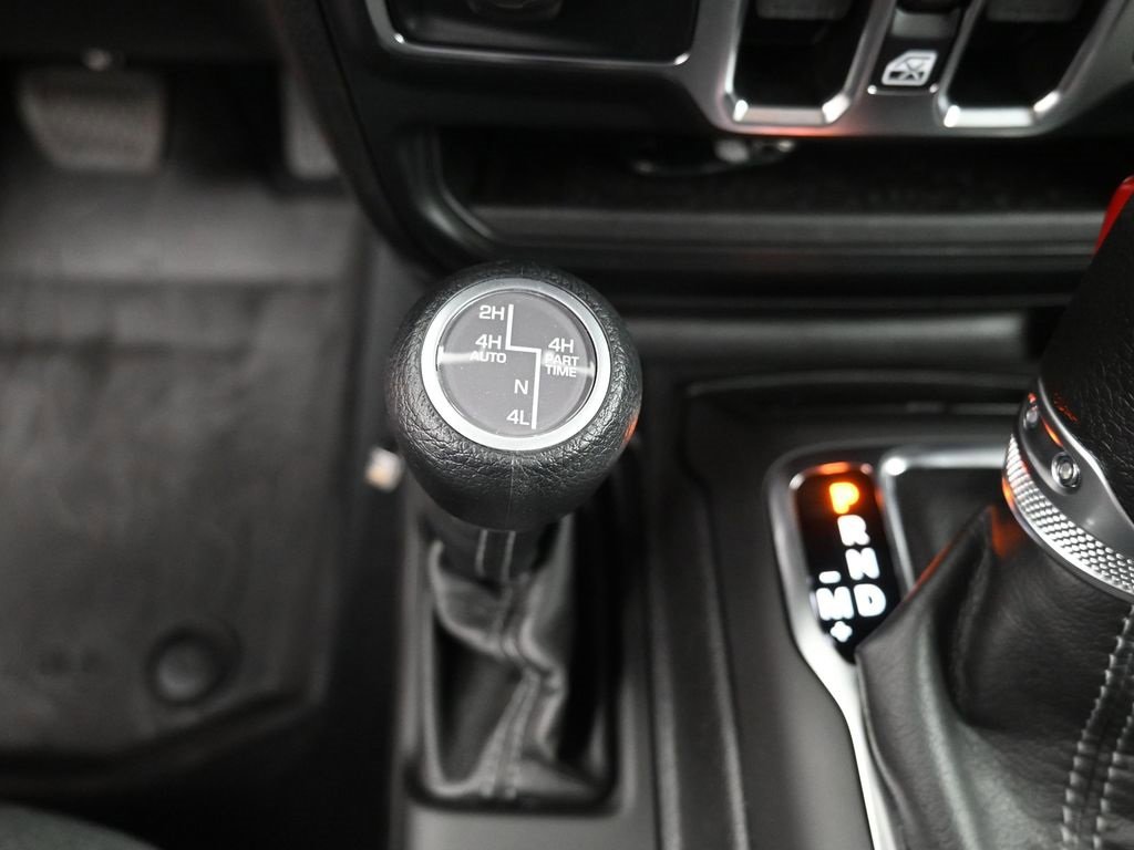 Used 2024 Jeep Wrangler Unlimited w/ Convenience Group image 23