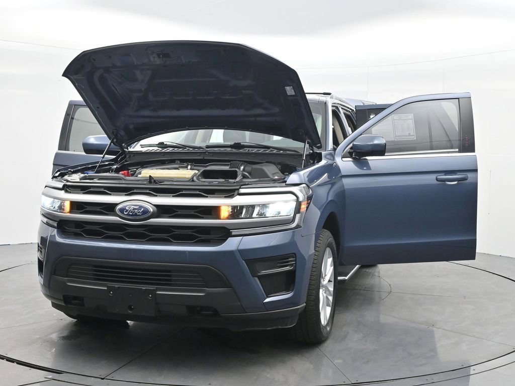 Used 2022 Ford Expedition XLT image 44