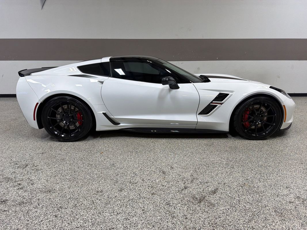 Used 2017 Chevrolet Corvette Grand Sport RWD image 30