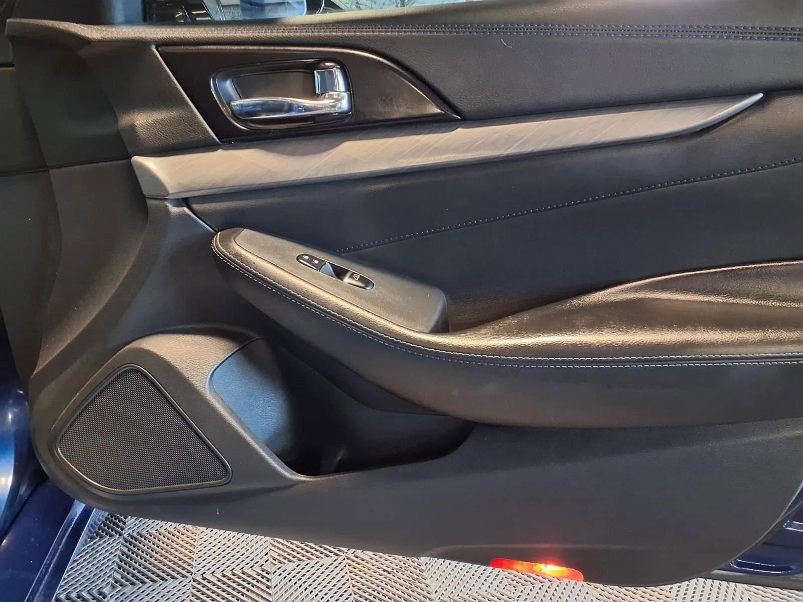 Used 2017 Nissan Maxima 3.5 S FWD image 10