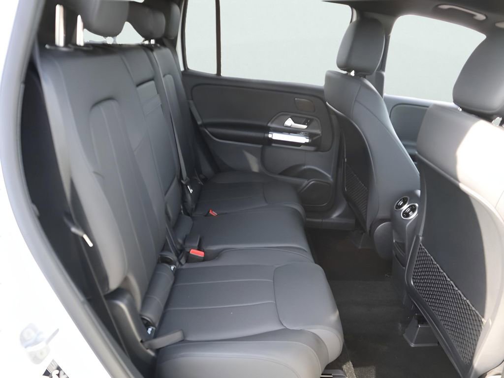 New 2026 Mercedes-Benz GLB 250 4MATIC image 21