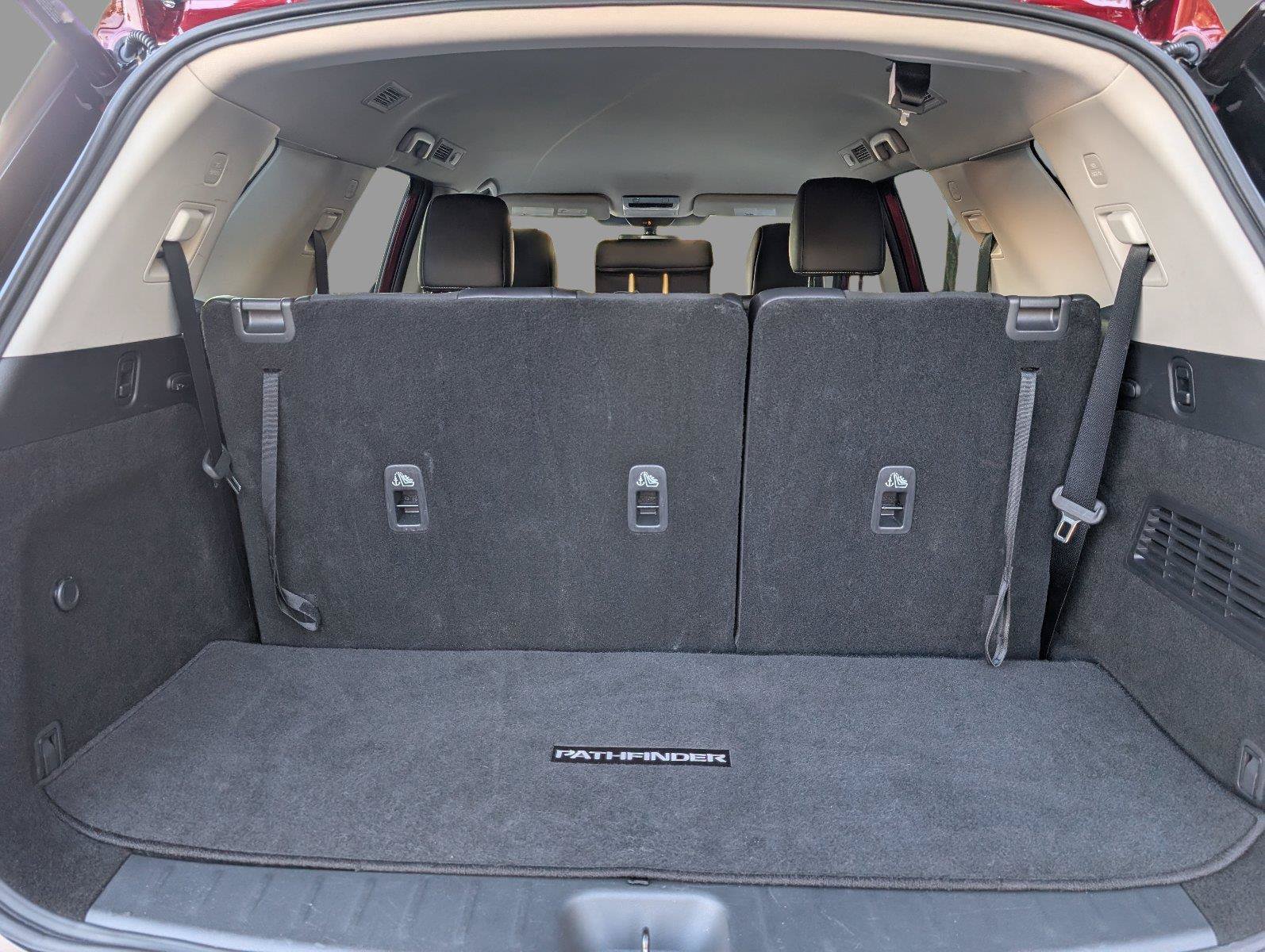 Used 2026 Nissan Pathfinder SL FWD image 5