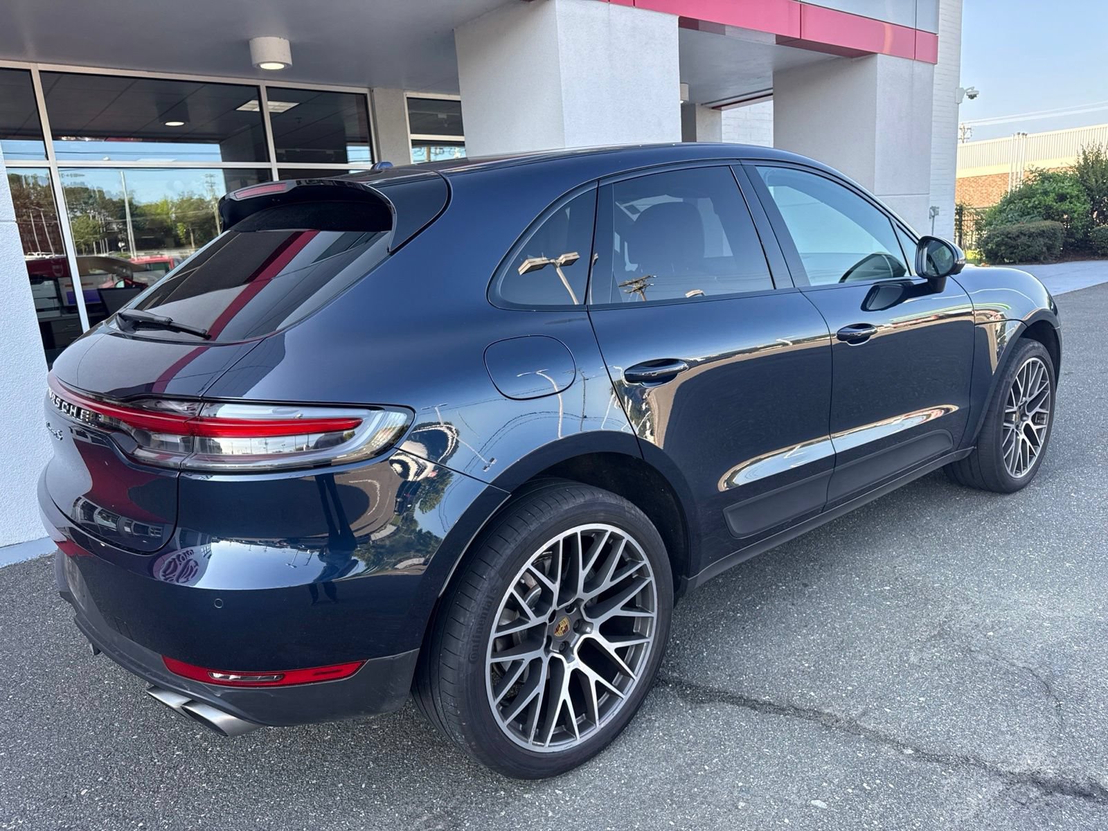 Used 2019 Porsche Macan S AWD/4WD image 14
