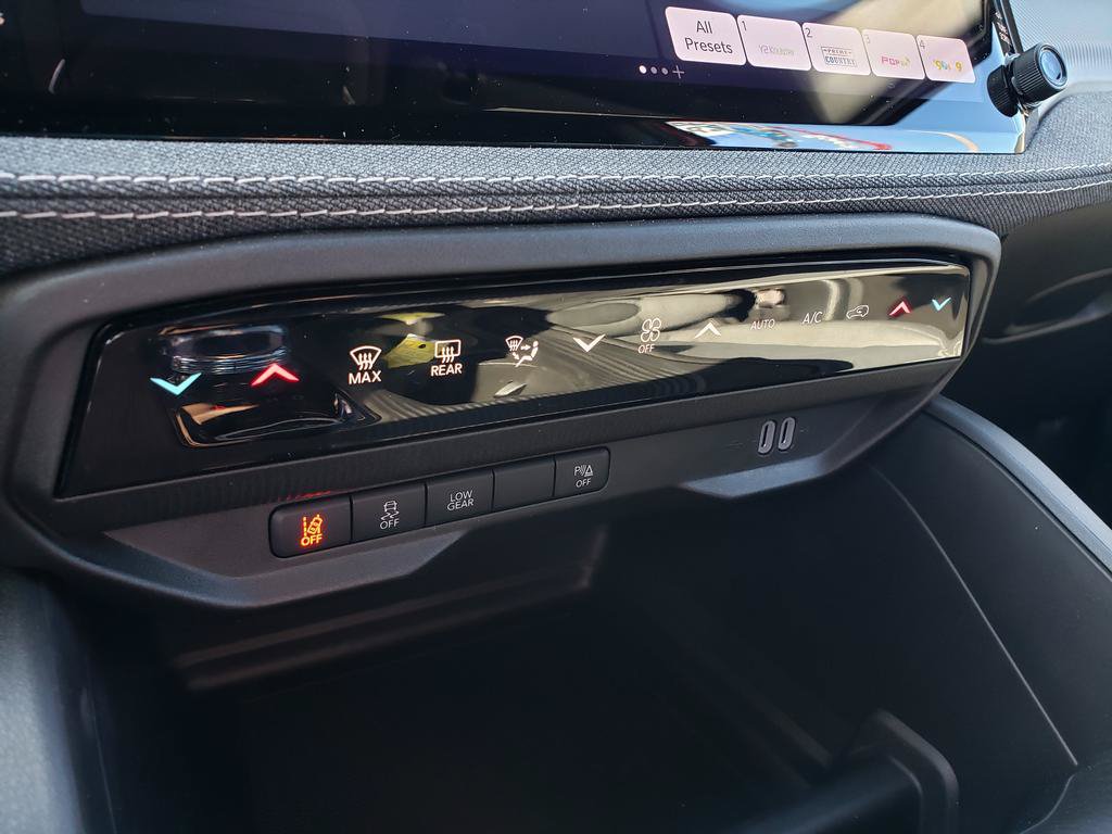 New 2026 Jeep Cherokee Laredo AWD/4WD image 19