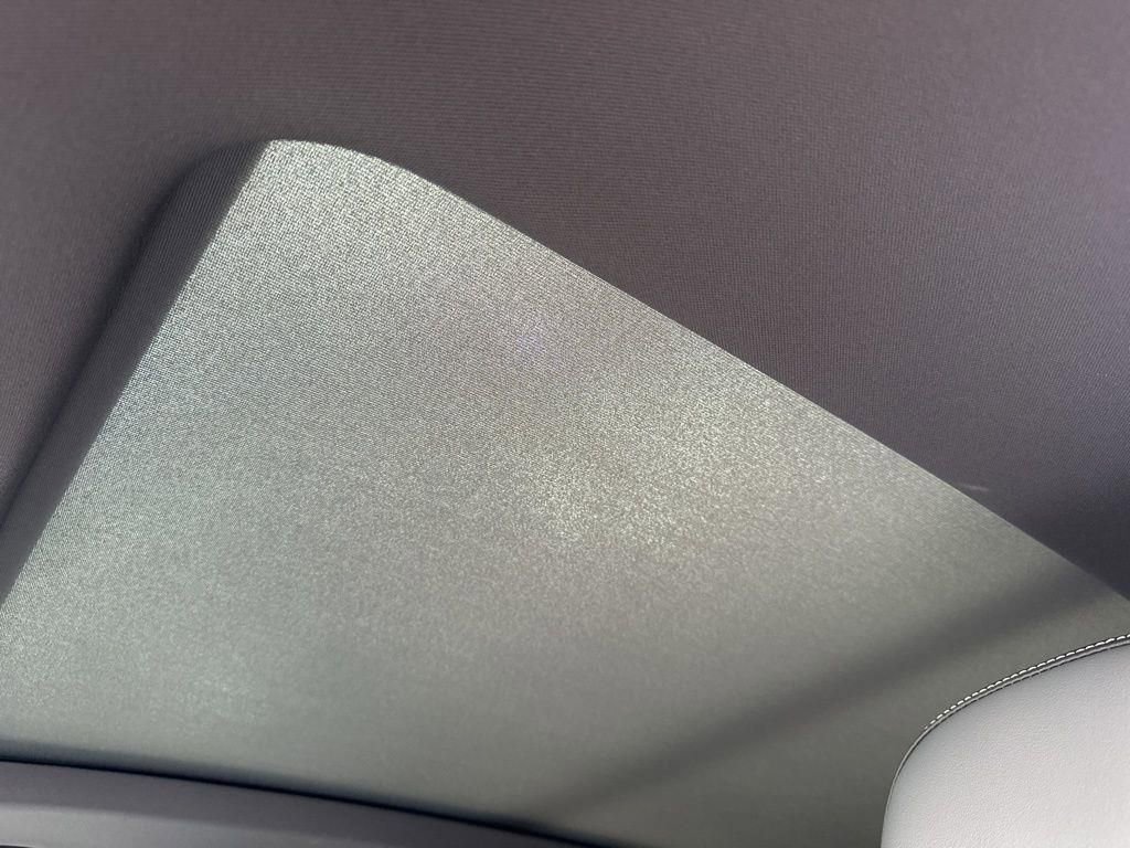 New 2026 Volkswagen Tiguan SE R-Line image 10