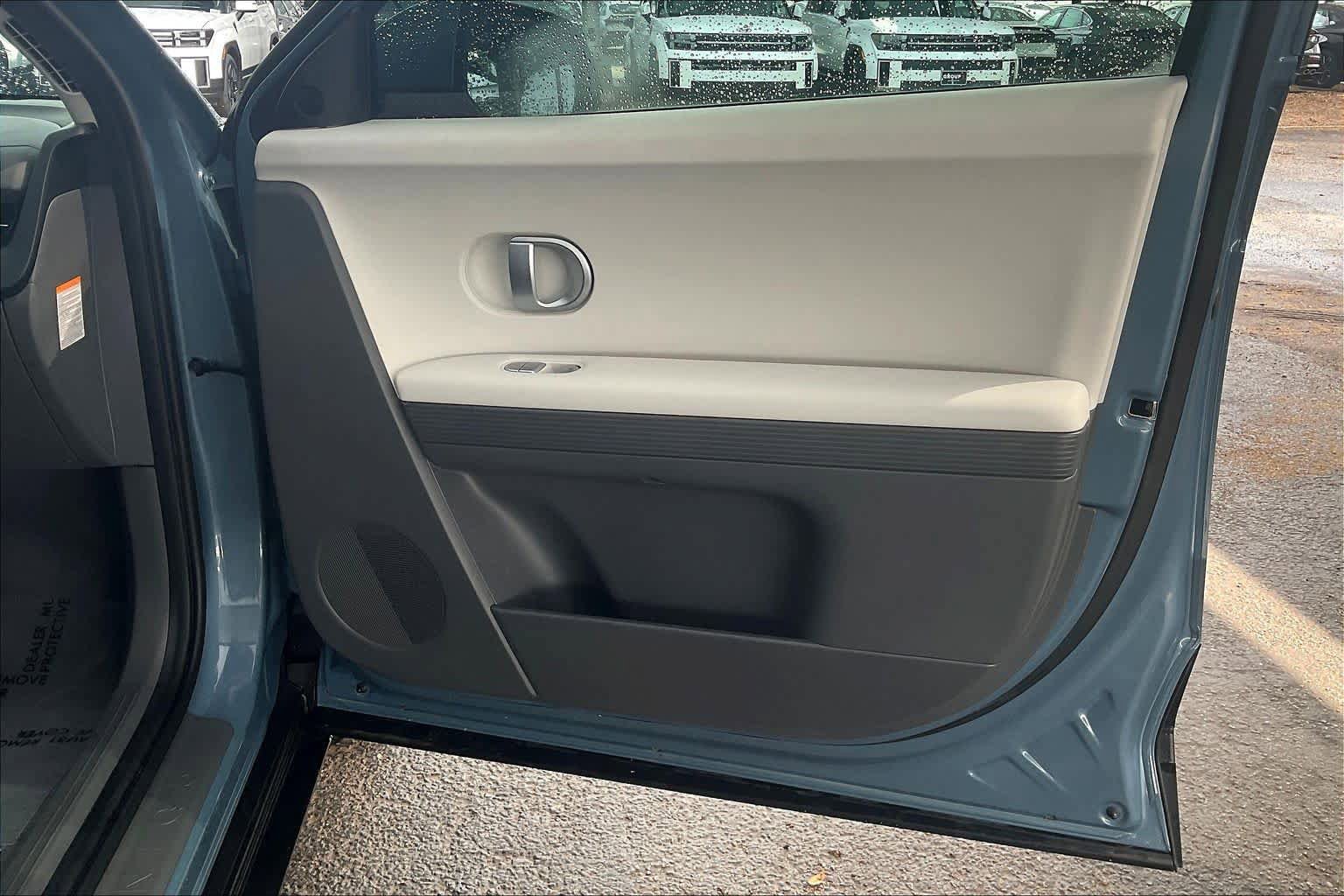 Certified 2024 Hyundai Ioniq 5 SEL RWD image 22