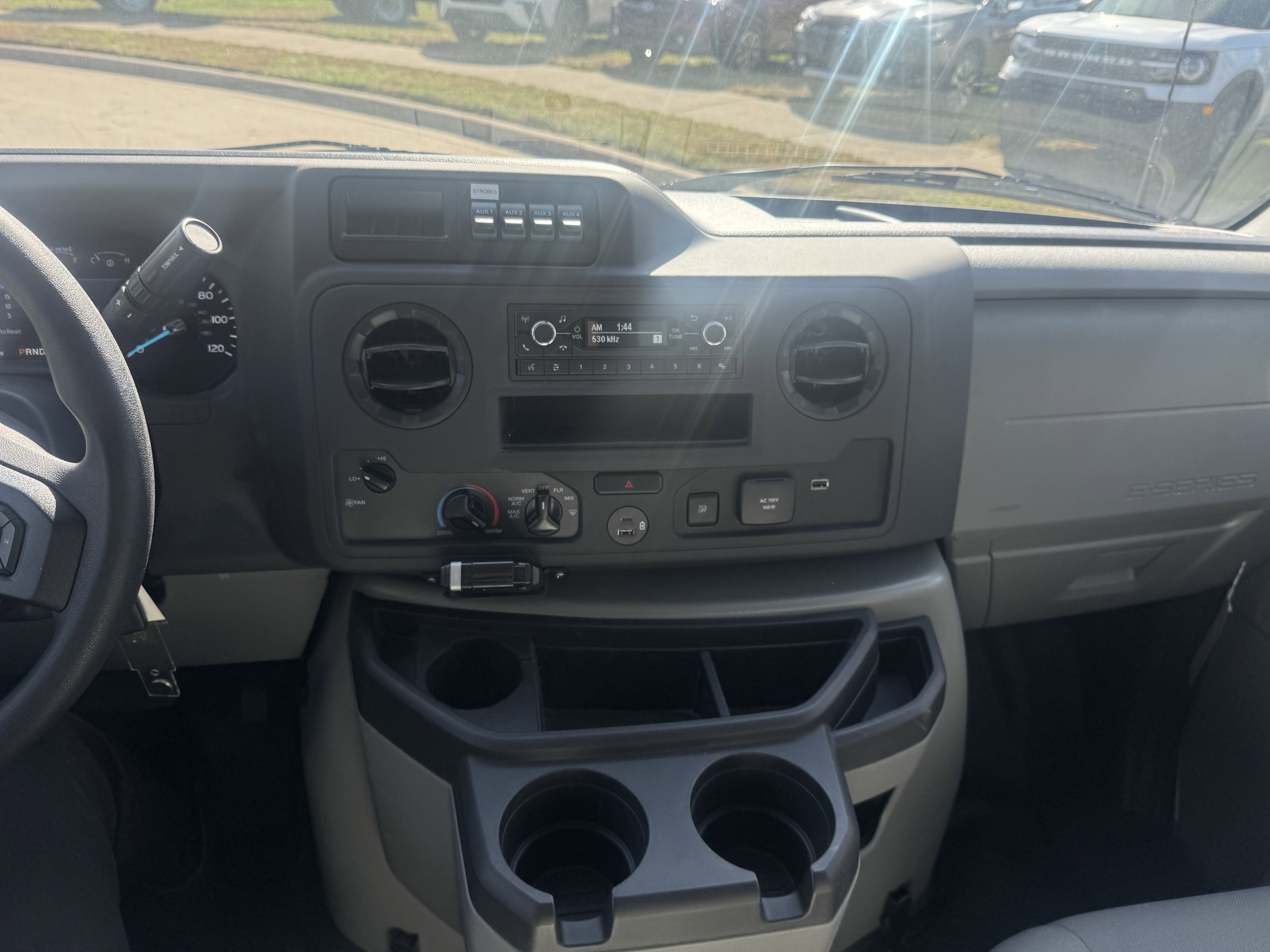 New 2026 Ford E-350 and Econoline 350 Super Duty w/ Power Equipment Group image 15