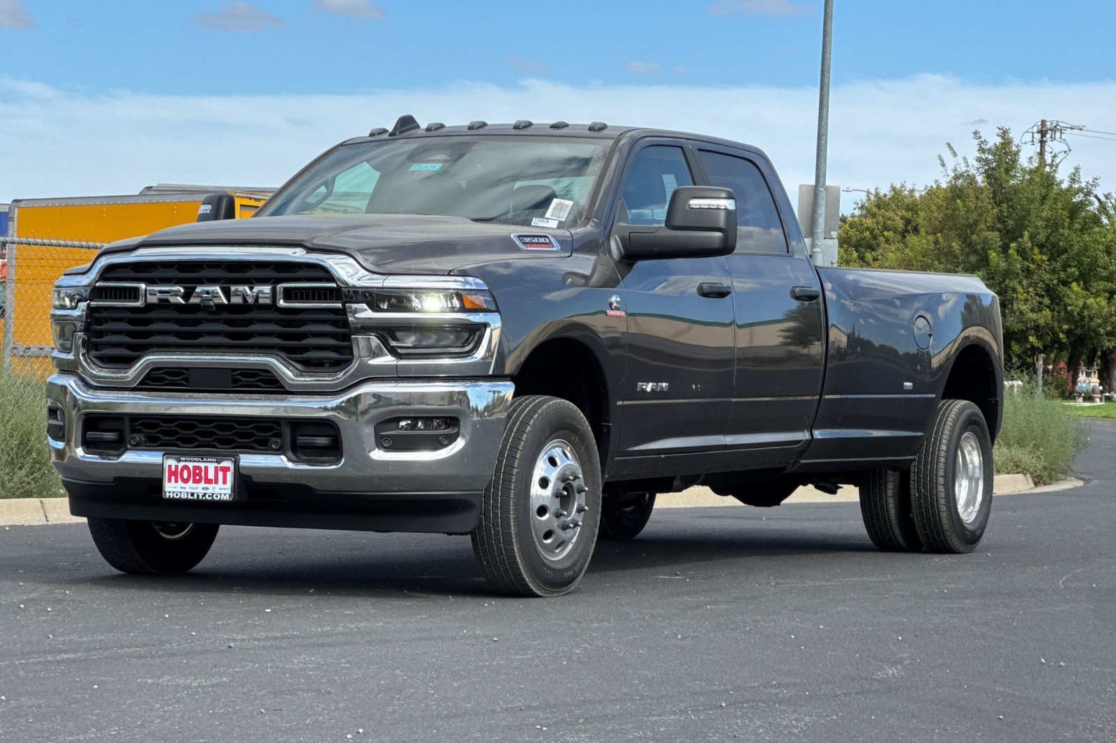 New 2027 RAM 3500 Big Horn AWD/4WD image 7