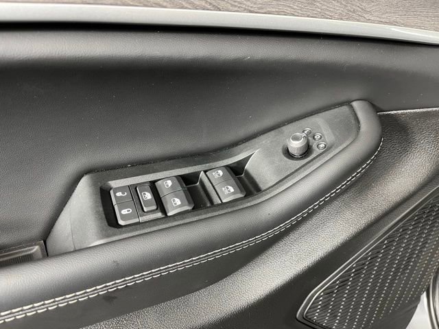 Used 2026 Jeep Grand Cherokee Altitude image 16