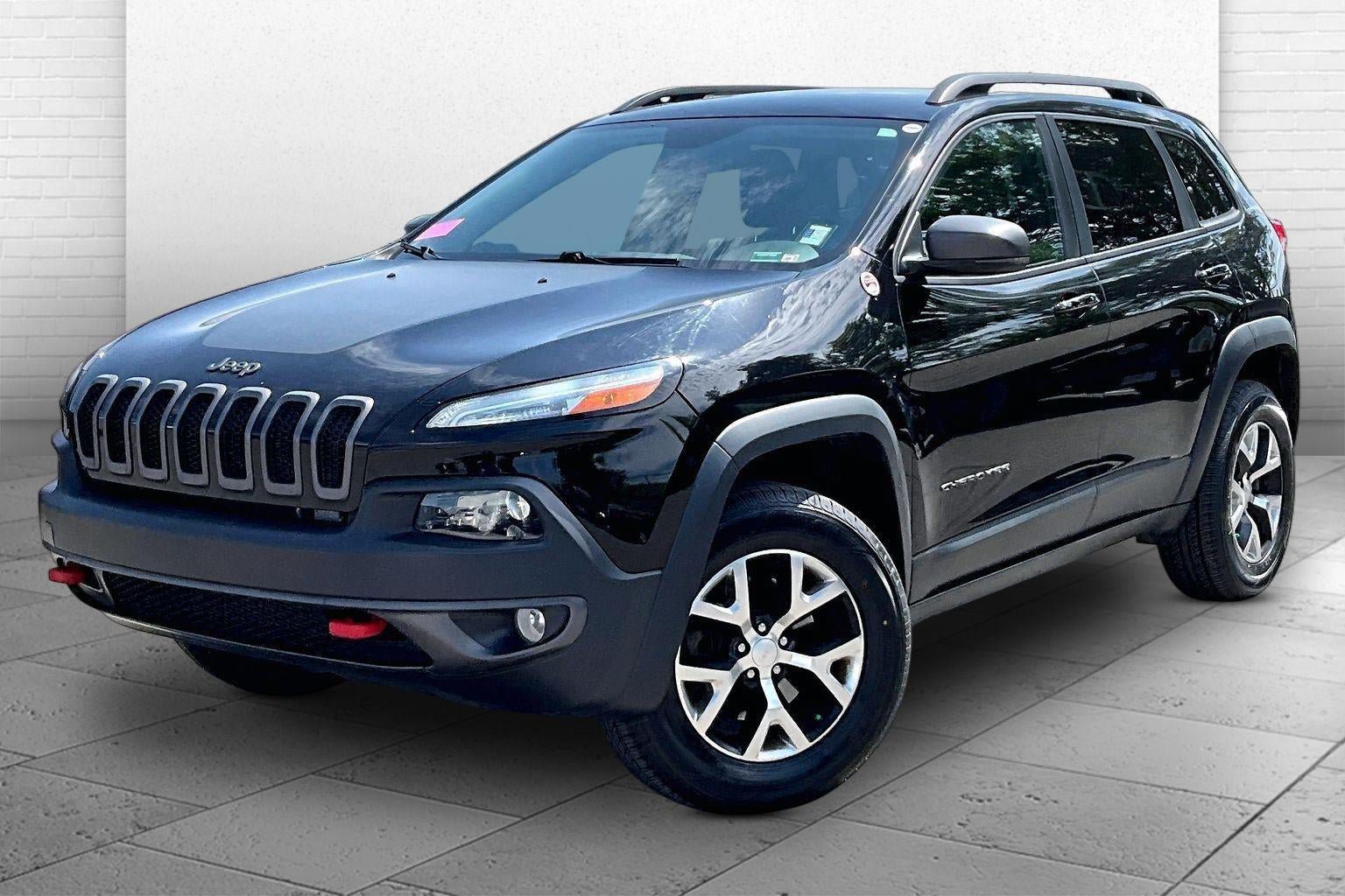 Used 2018 Jeep Cherokee Trailhawk w/ Comfort/Convenience Group AWD/4WD image 12