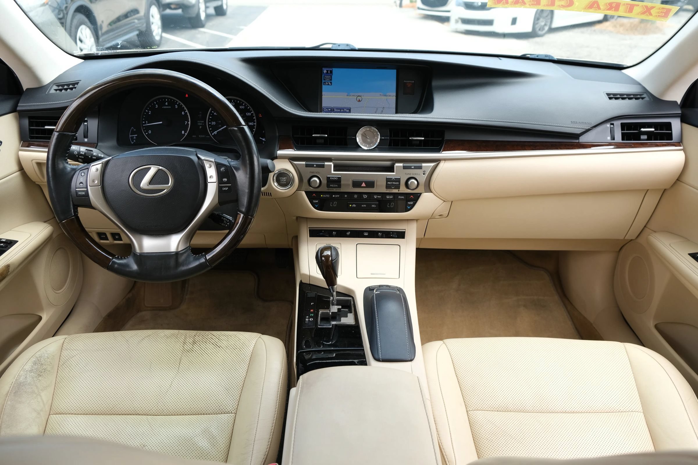 Used 2014 Lexus ES 350 w/ Luxury Package FWD image 10