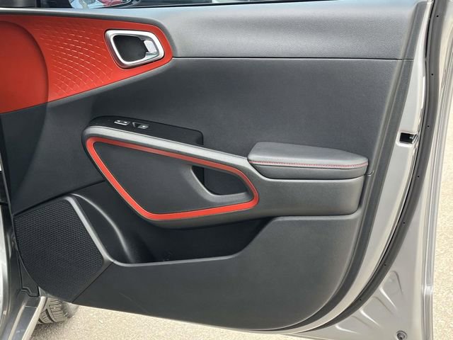 Used 2023 Kia Soul GT-Line image 25