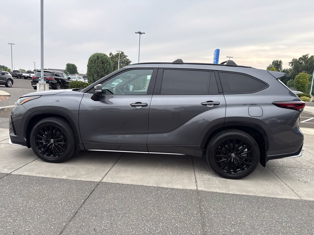 Used 2024 Toyota Highlander XSE AWD/4WD image 8