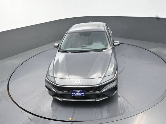 Used 2026 Hyundai Elantra SEL Sport Premium FWD image 13