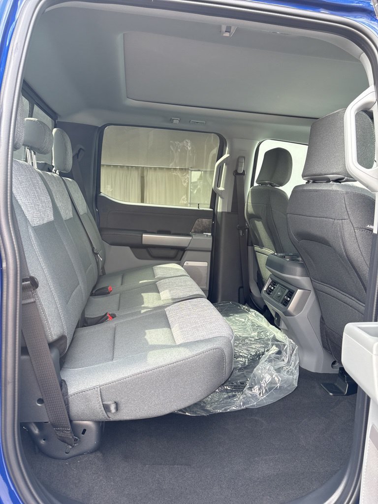 New 2026 Ford F350 XLT w/ XLT Premium Package AWD/4WD image 37