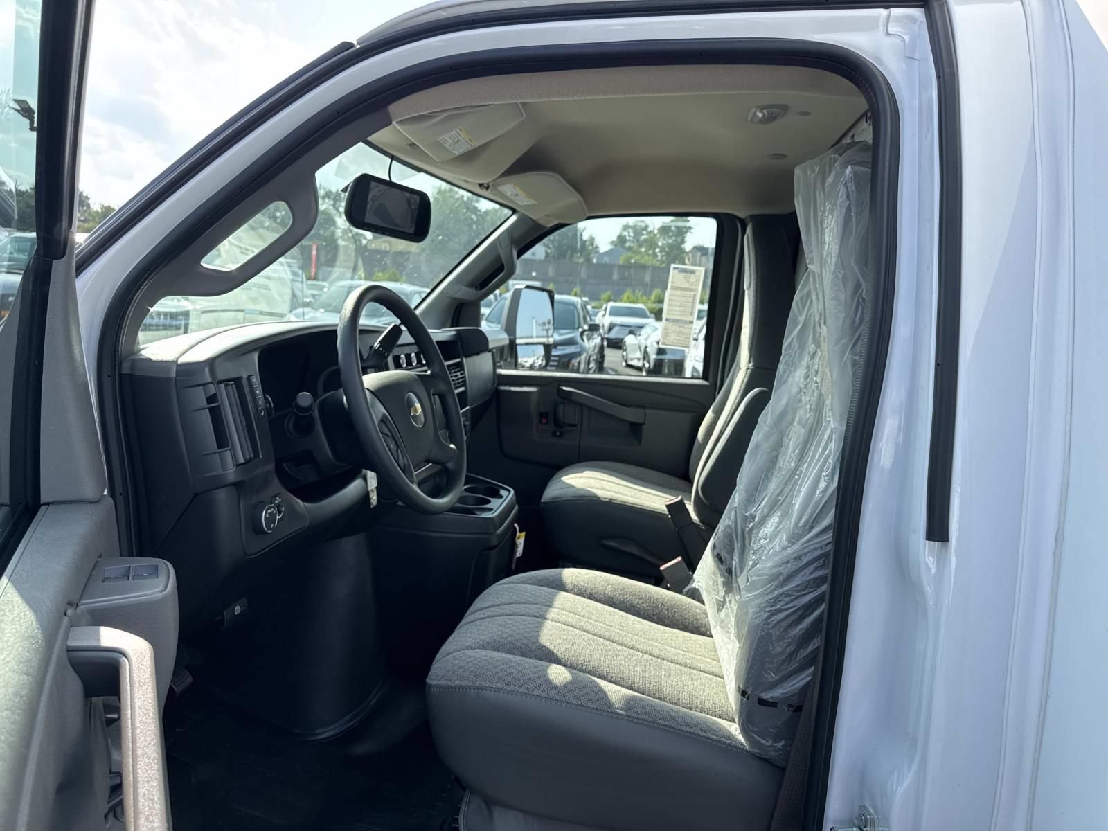 New 2026 Chevrolet Express 4500 w/ Power Convenience Package RWD image 16