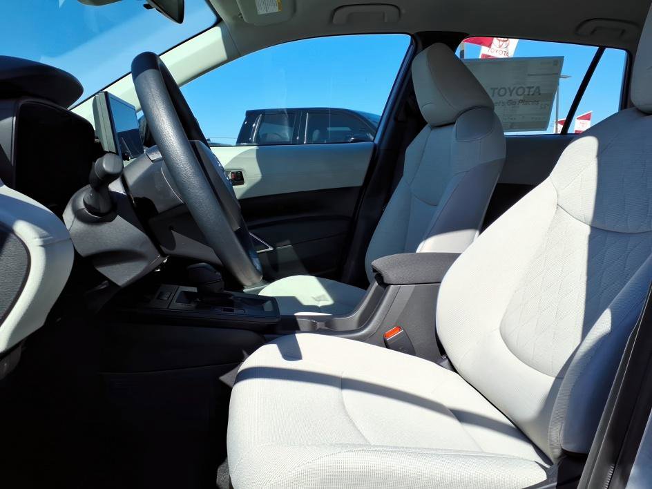 New 2026 Toyota Corolla Cross L image 9