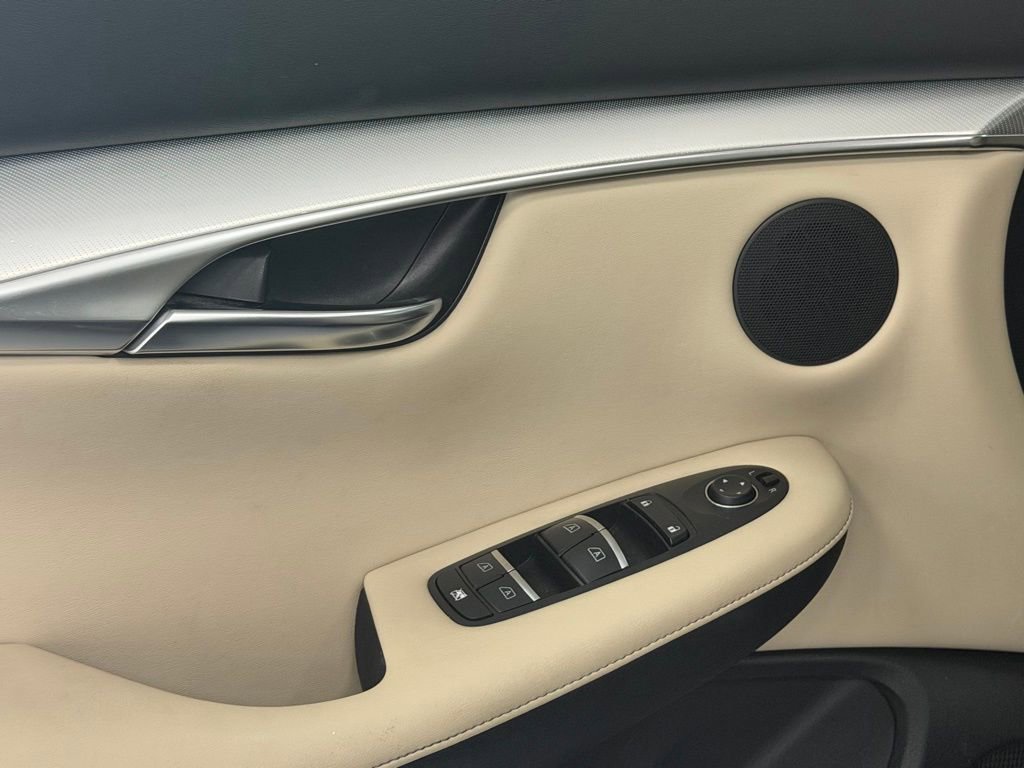 Used 2019 INFINITI QX50 Luxe image 14