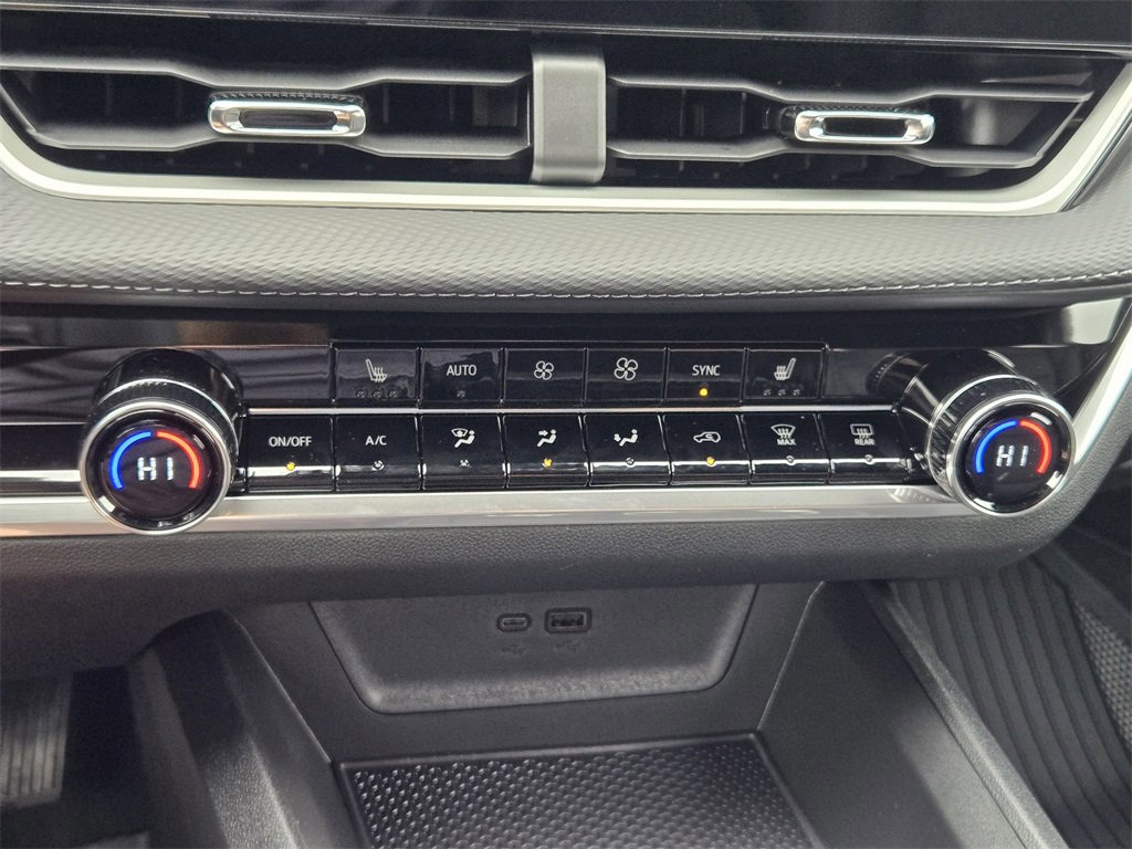 New 2026 Chevrolet Equinox LT w/ Convenience Package II image 10