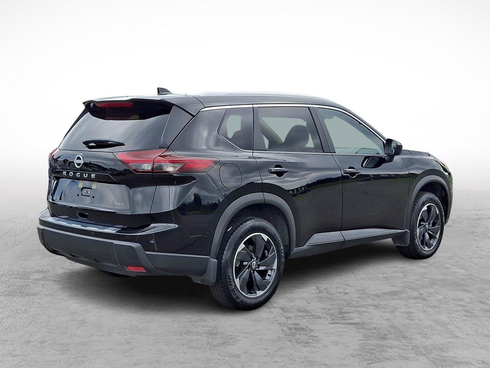 Used 2026 Nissan Rogue SV w/ SV Premium Package AWD/4WD image 6